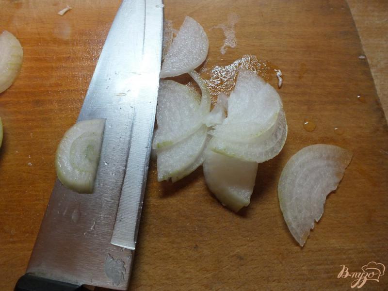 Фото приготовление рецепта: Салат из белокочанной капусты с болгарским перцем шаг №3
