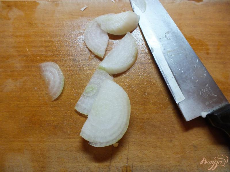 Фото приготовление рецепта: Салат с капустой и чабером шаг №2