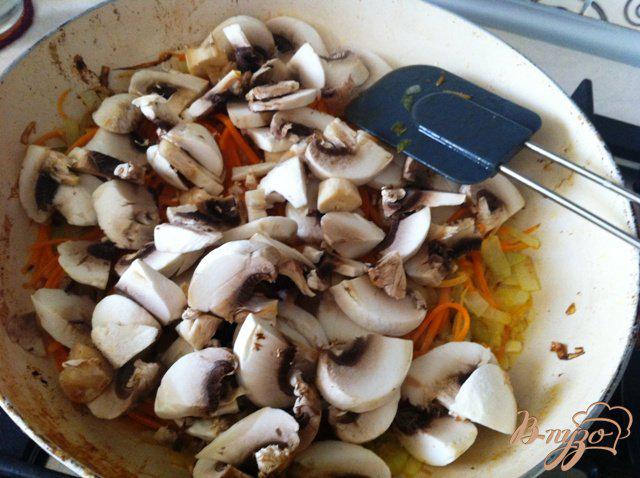 Фото приготовление рецепта: Жаркое с грибами шаг №5
