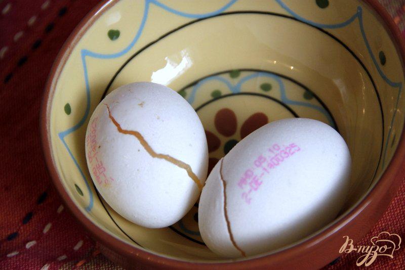Фото приготовление рецепта: Яйца «Циклоп» шаг №1