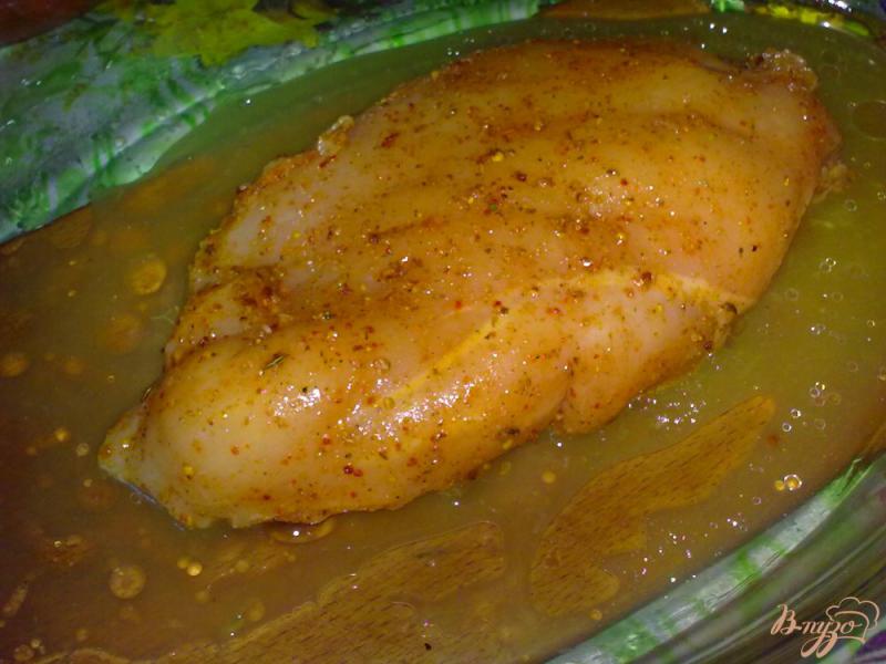 Фото приготовление рецепта: Куриное филе в «бодрящем» маринаде шаг №5