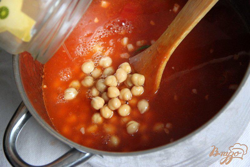 Фото приготовление рецепта: Римский суп с нутом шаг №4