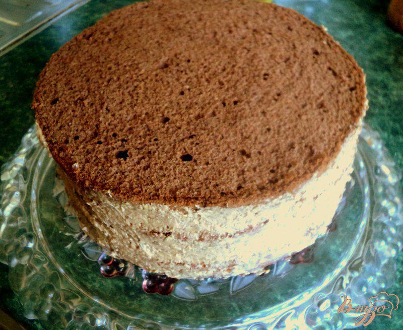 Фото приготовление рецепта: Шоколадный торт с вафельным кремом шаг №10