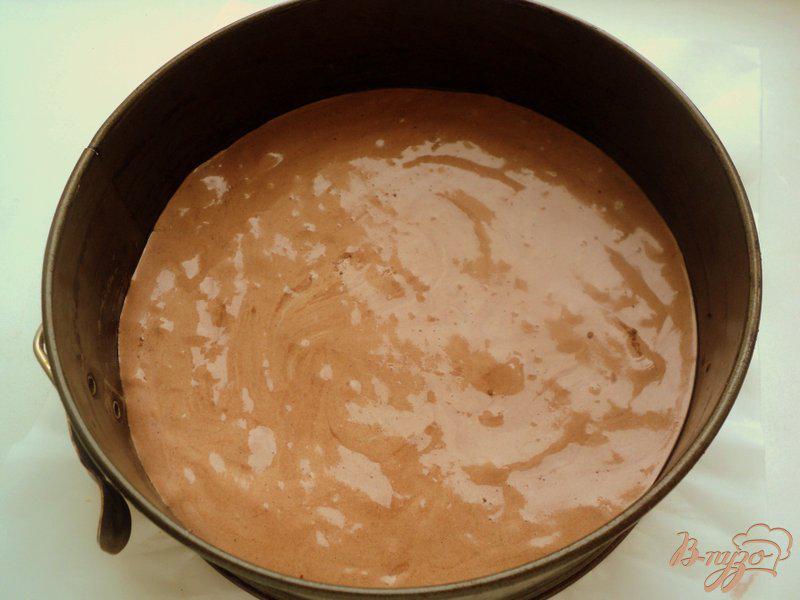 Фото приготовление рецепта: Торт «Клубника в шоколаде» шаг №3