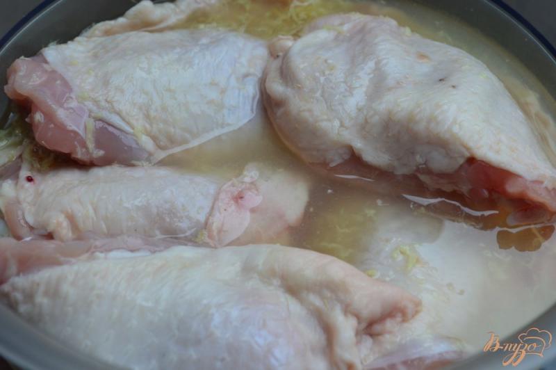 Фото приготовление рецепта: Куриные бедрышки под медово-горчичной корочкой шаг №2