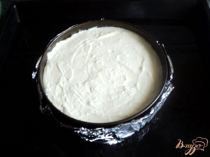 Фото приготовление рецепта: Сырник с черникой «Фиалки» шаг №8