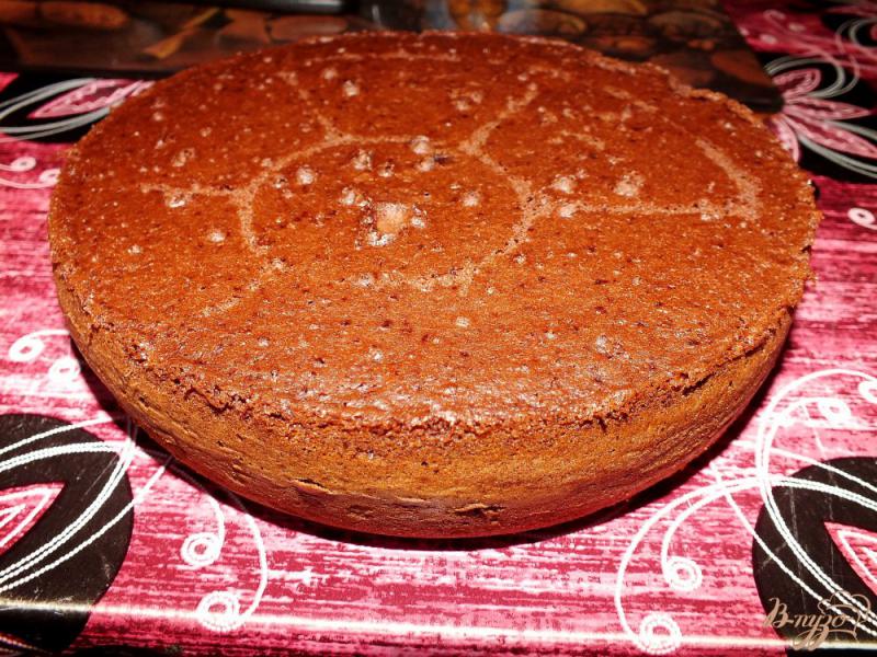 Фото приготовление рецепта: Шоколадные пироженые со сливочно-ванильным кремом шаг №6