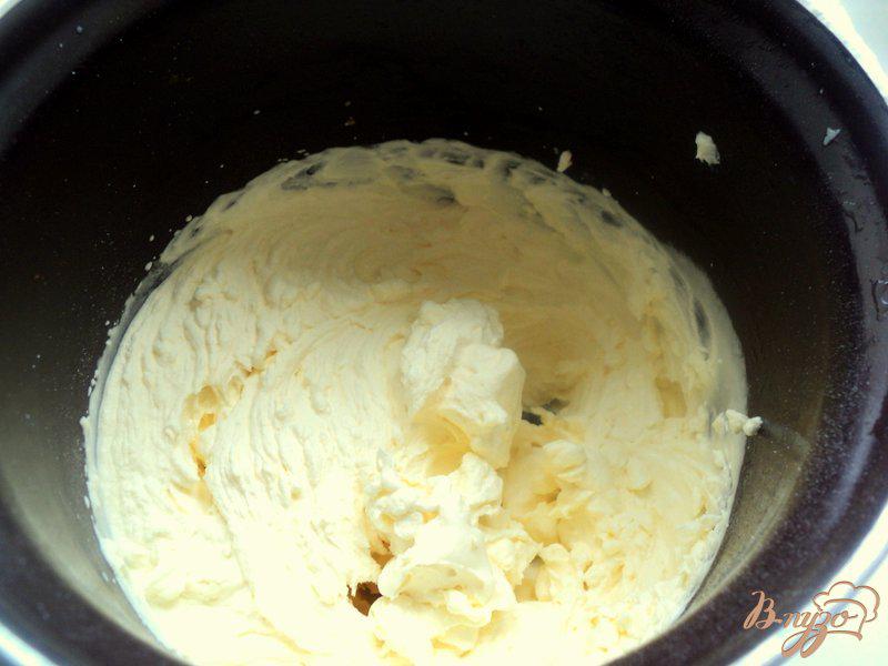 Фото приготовление рецепта: Ореховый  торт шаг №7