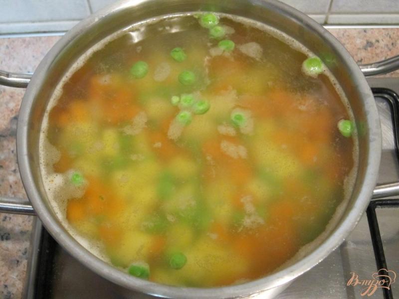 Фото приготовление рецепта: Суп-пюре «Сырный» шаг №3