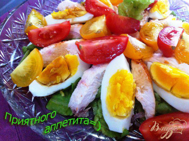 Фото приготовление рецепта: Салат с овощами и пастромой шаг №10