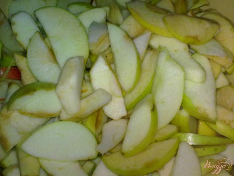Фото приготовление рецепта: Варенье яблочное с киви шаг №3