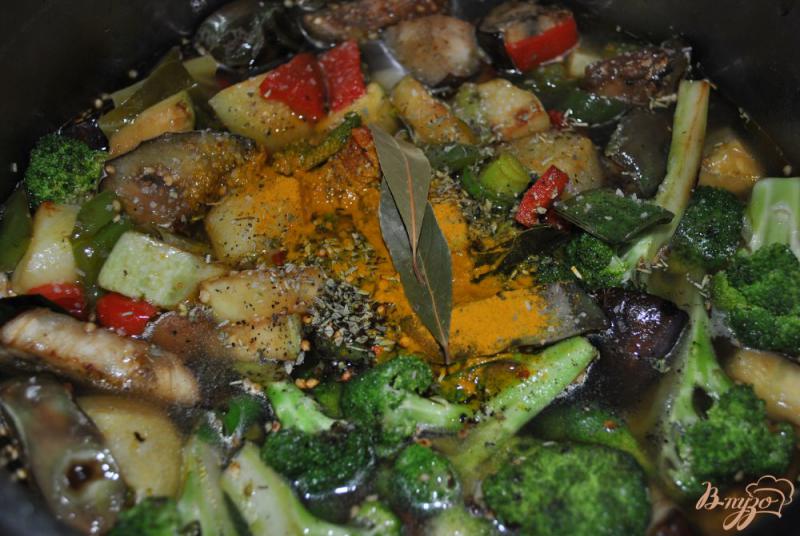 Фото приготовление рецепта: Овощное рагу с брокколи шаг №10