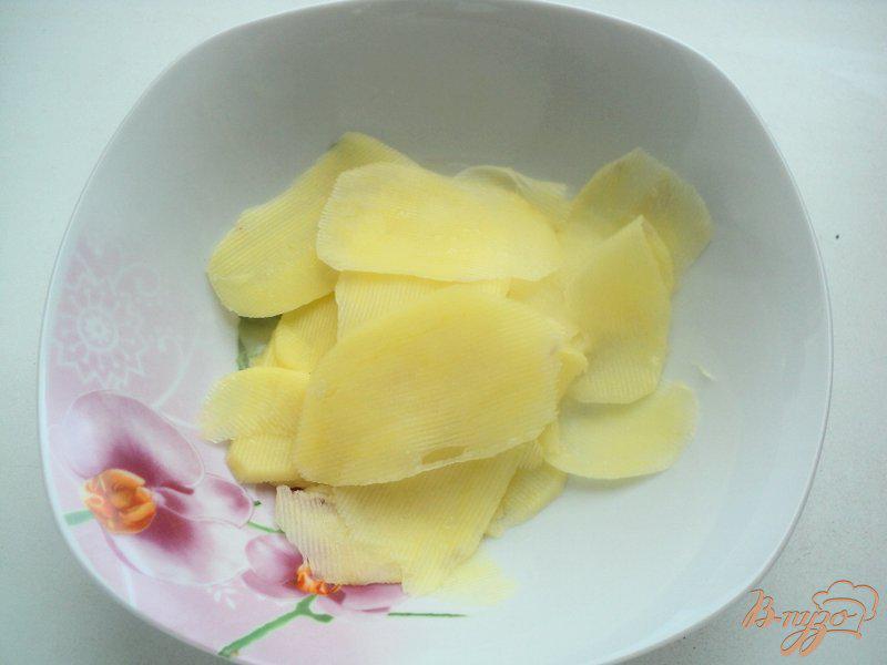 Фото приготовление рецепта: Картофельная корзинка с овощами и ветчиной шаг №1