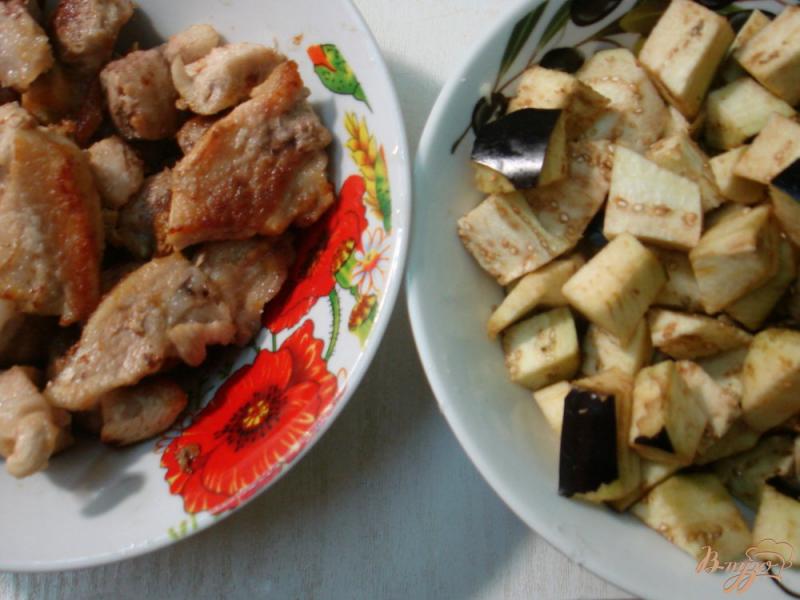 Фото приготовление рецепта: Чанахи в горщочках, с фасолью и баклажанами шаг №6