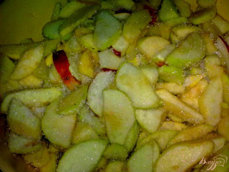 Фото приготовление рецепта: Варенье яблочное с гранатом шаг №2
