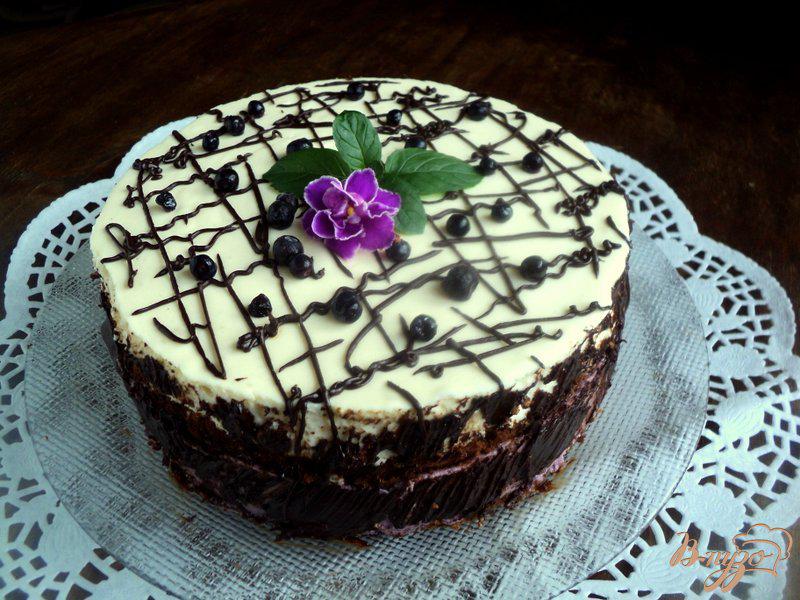 Фото приготовление рецепта: Торт «Черничная поляна» шаг №9