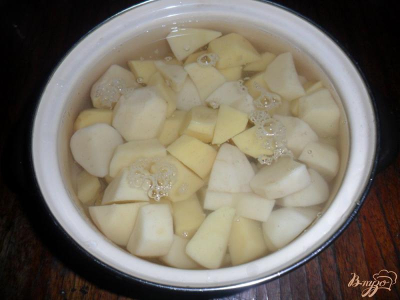 Фото приготовление рецепта: Картофельное пюре с мясом и овощами шаг №1