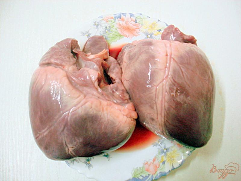 Фото приготовление рецепта: Сердце в томатно - перечном соусе шаг №1