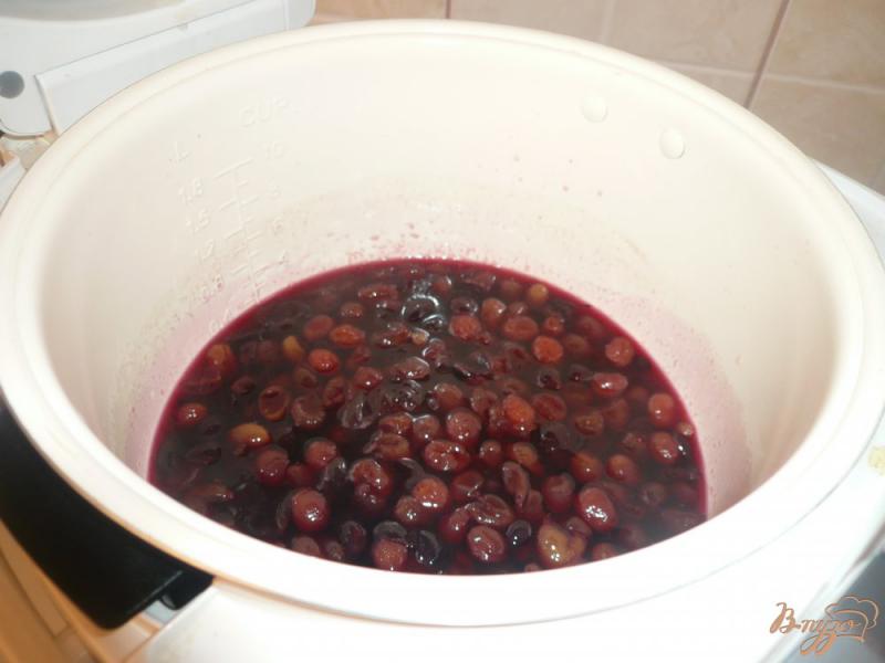 Фото приготовление рецепта: Варенье из винограда в мультиварке шаг №6