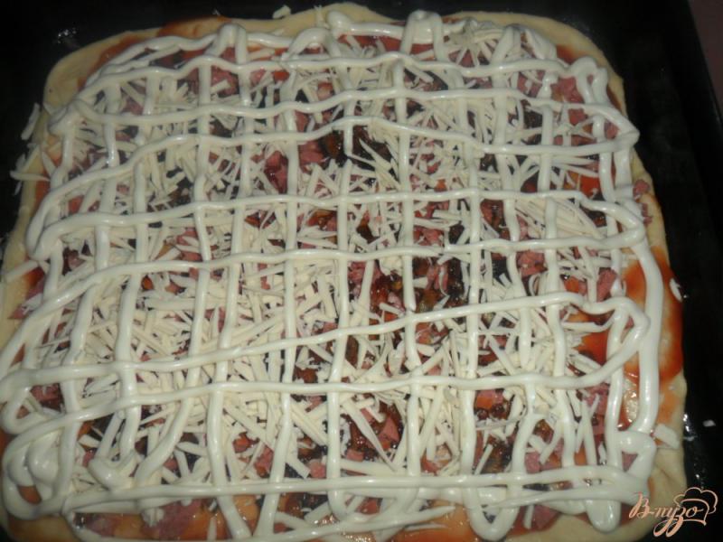 Фото приготовление рецепта: Пицца с салом шаг №8