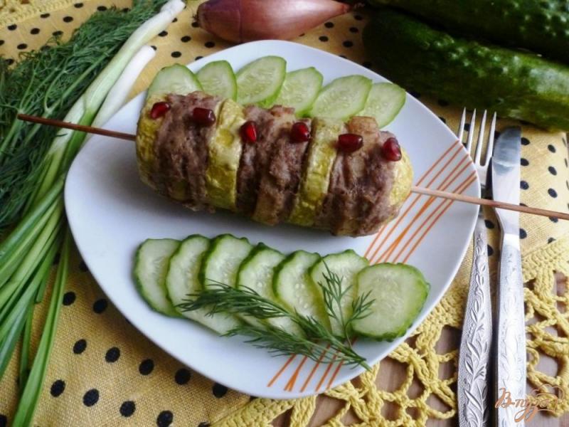 Фото приготовление рецепта: Кебаб с кабачком и картофелем шаг №6