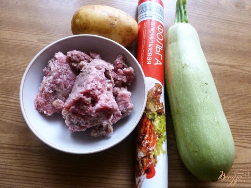 Фото приготовление рецепта: Кебаб с кабачком и картофелем шаг №1
