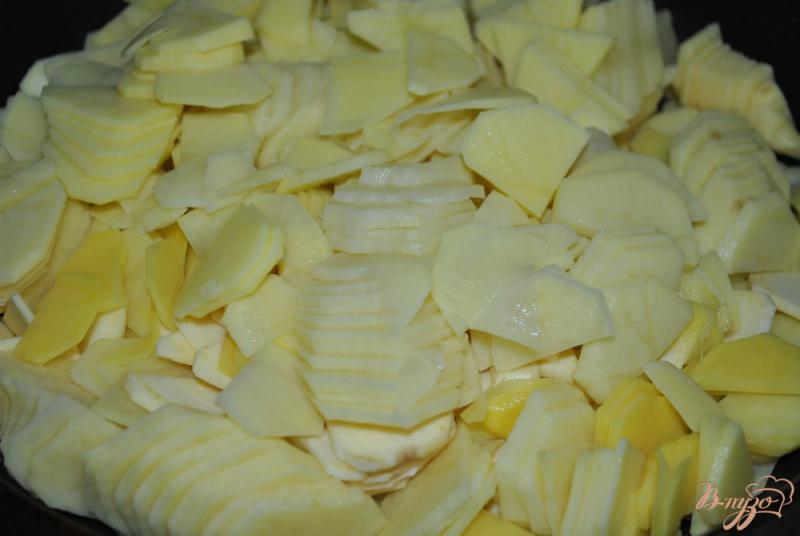 Фото приготовление рецепта: Картофельная запеканка с брокколи шаг №1