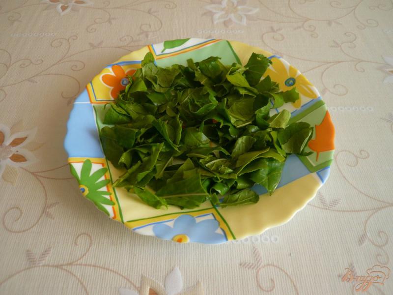 Фото приготовление рецепта: Салат с палтусом шаг №2