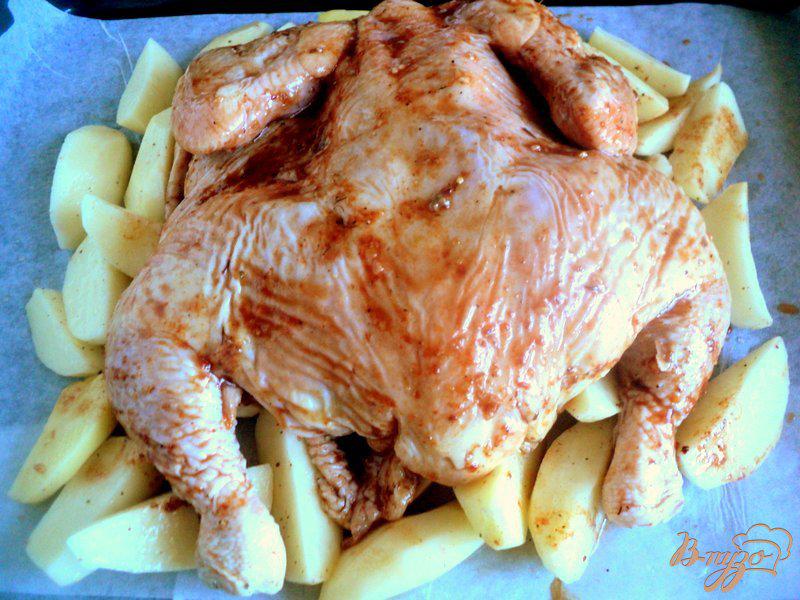 Фото приготовление рецепта: Курица, запеченная с соусом ткемали шаг №2