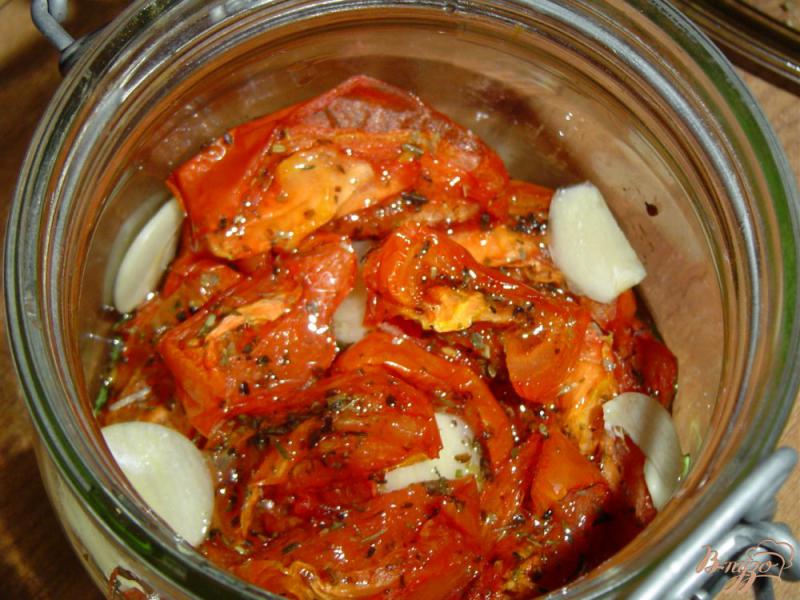Фото приготовление рецепта: Вяленые помидоры за 30 минут шаг №7