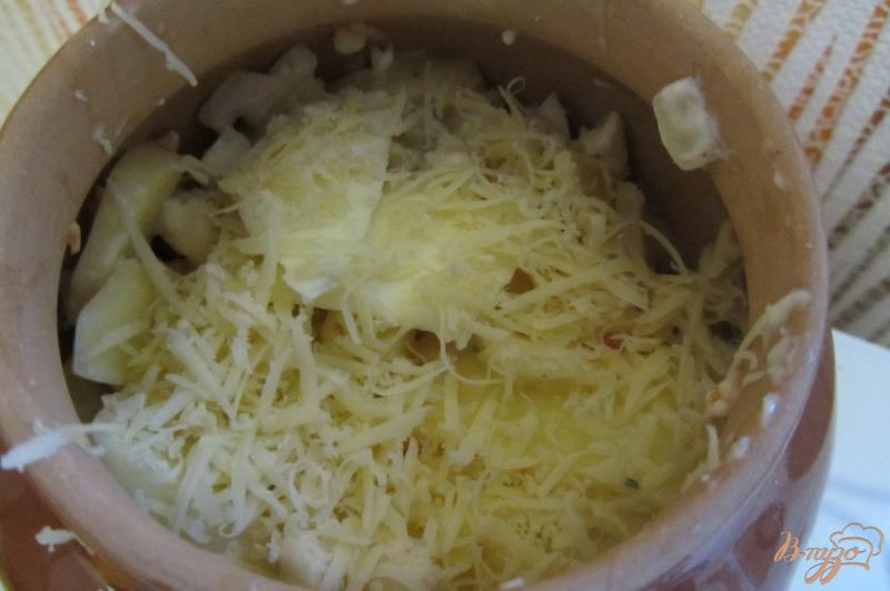 Фото приготовление рецепта: Картофель запечный в горшочках с шафраном. шаг №6