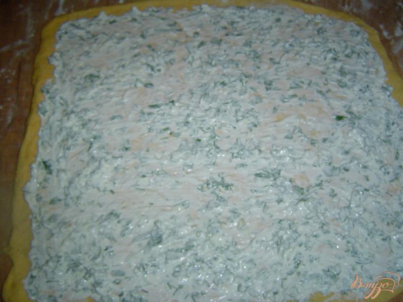 Фото приготовление рецепта: Пампушки с тыквой, чесноком и зеленью шаг №4