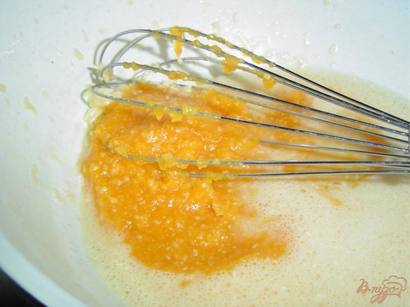 Фото приготовление рецепта: Тыквенная запеканка с миндалем (Uova zuccate) шаг №4