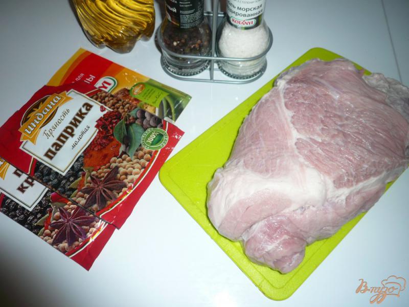 Фото приготовление рецепта: Свиная лопатка запеченная в специях шаг №1