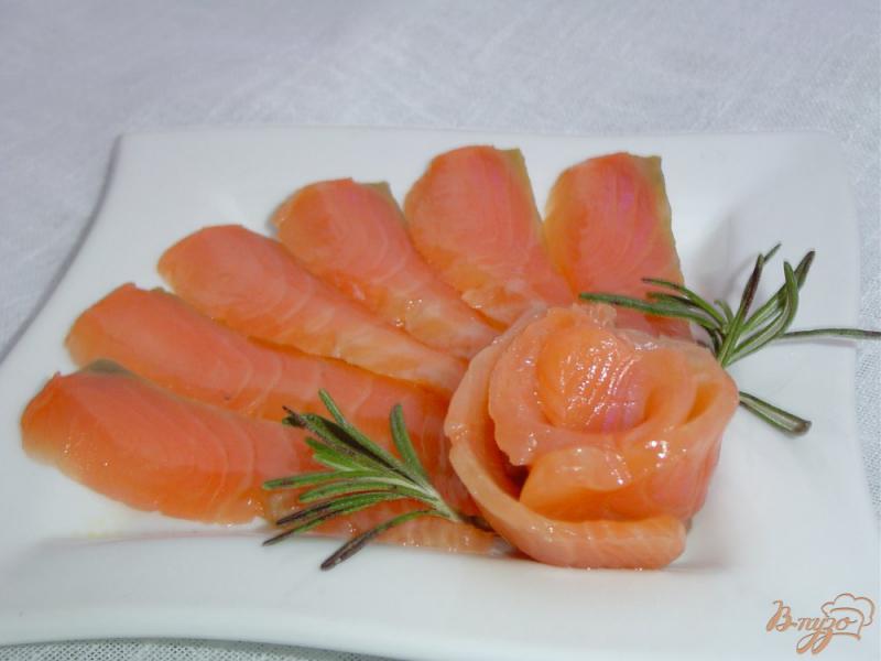 Фото приготовление рецепта: Красная рыба соленая по домашнему шаг №7
