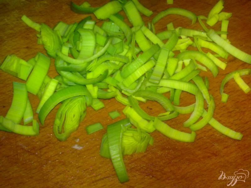 Фото приготовление рецепта: Салат овощной со сливами шаг №6