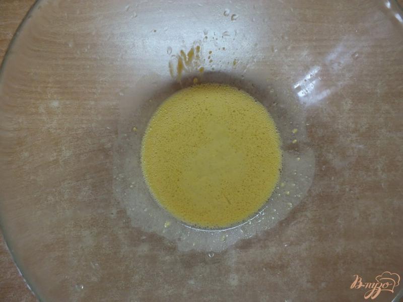 Фото приготовление рецепта: Салат из тыквы с апельсиново - горчичной заправкой и орехами шаг №3