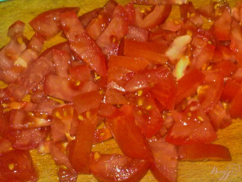 Фото приготовление рецепта: Салат с фасолью шаг №2