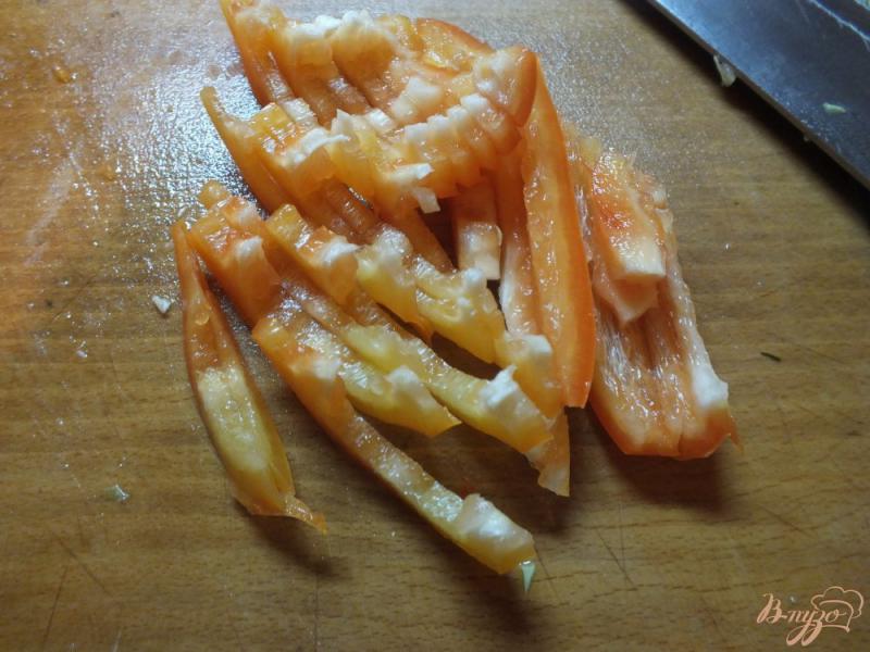 Фото приготовление рецепта: Салат из болгарского перца и моркови шаг №2