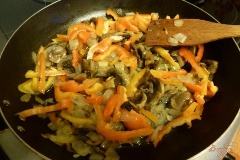 Фото приготовление рецепта: Гарнир из кабачков с овощами шаг №2