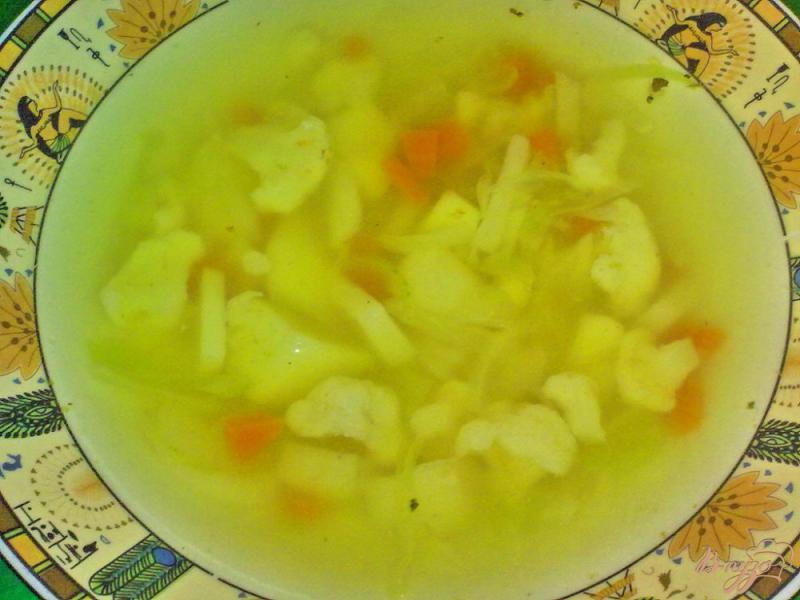 Фото приготовление рецепта: Суп с двумя видами капусты шаг №8