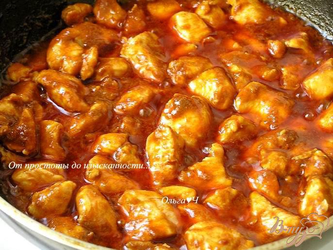 Фото приготовление рецепта: Курица в соусе карри с баклажанами и рисом шаг №3