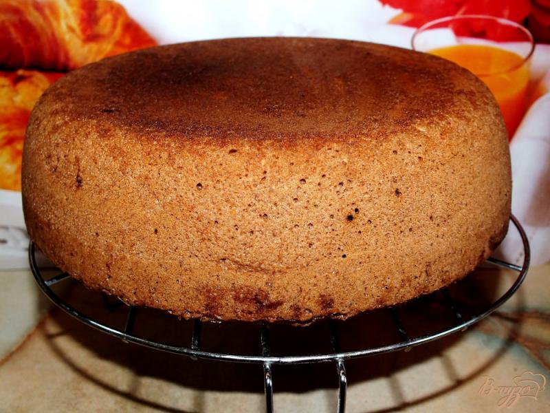 Фото приготовление рецепта: Торт «Шоколадно-кофейный с безе» шаг №7