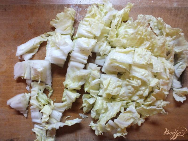 Фото приготовление рецепта: Салат со шпинатом и дайконом шаг №3