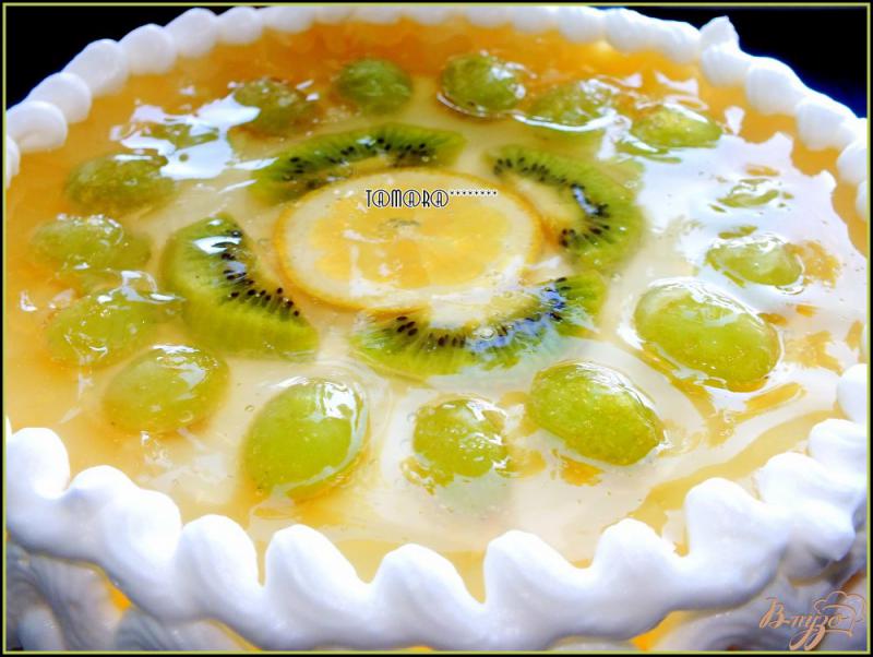 Фото приготовление рецепта: Торт творожный с фруктами шаг №7