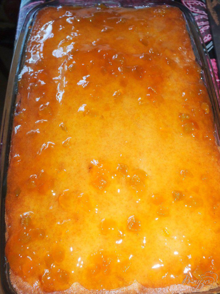 Фото приготовление рецепта: Пирожные с абрикосовым джемом и безе шаг №4