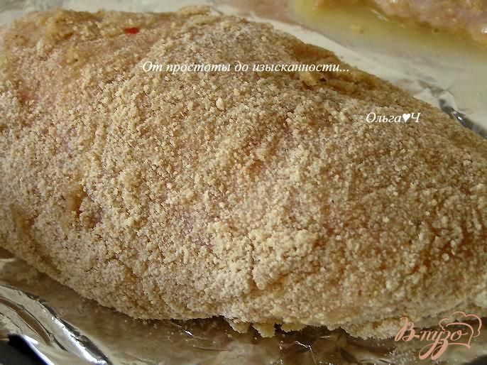 Фото приготовление рецепта: Куриные грудки в хрустящей панировке с итальянскими травами шаг №3