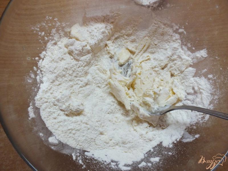 Фото приготовление рецепта: Пряное печенье из песочного теста шаг №3