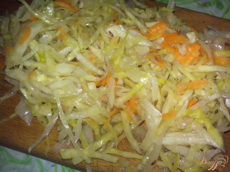Фото приготовление рецепта: Салат из квашеной капусты с яйцом и грудинкой шаг №1