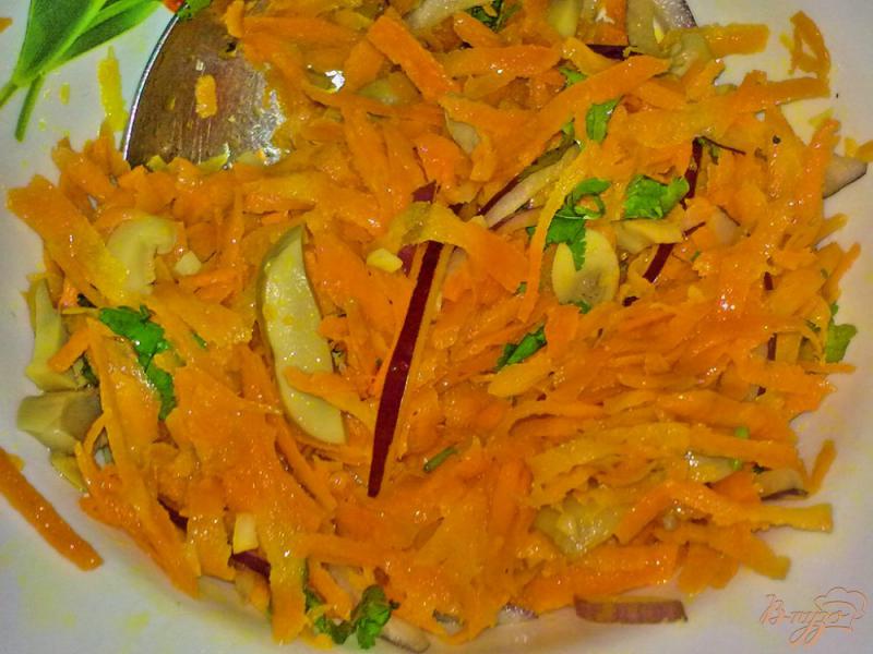 Фото приготовление рецепта: Салат «Морковка-красотка» шаг №4